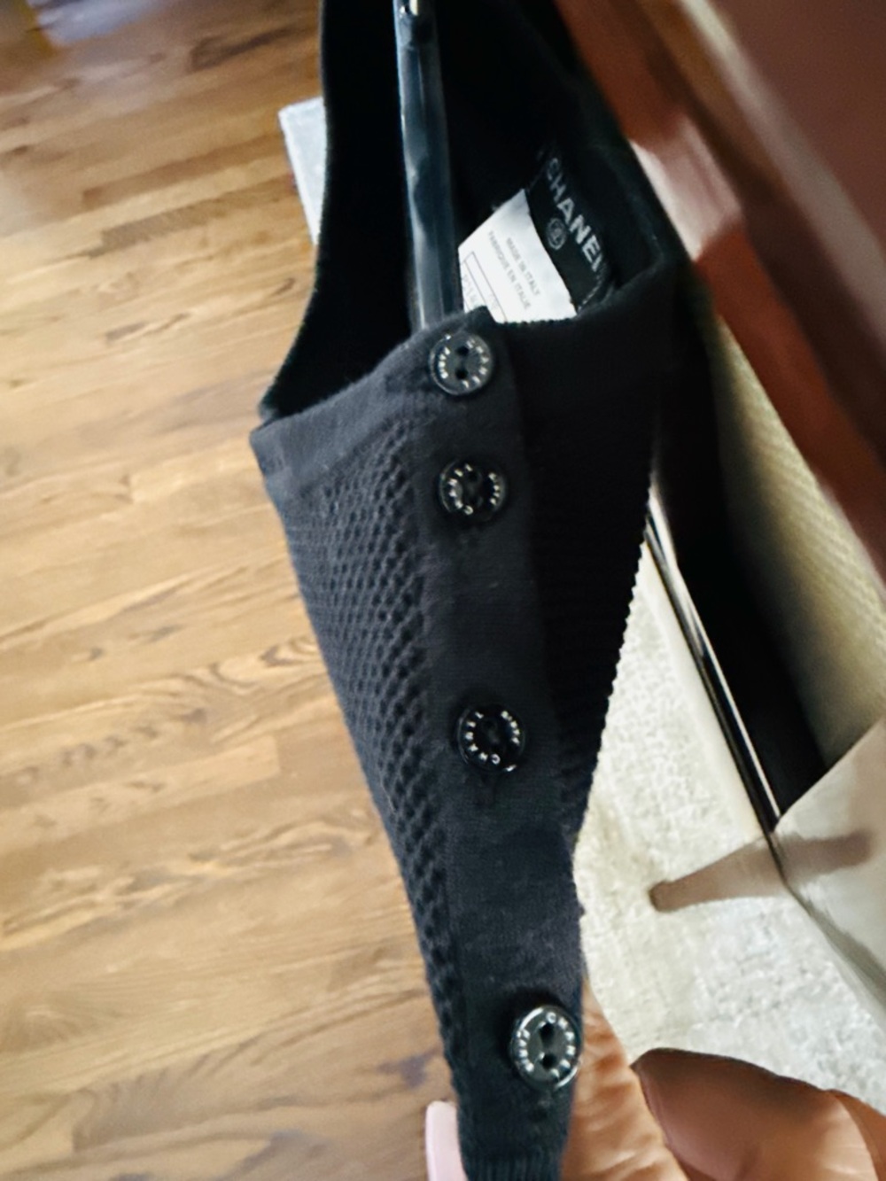 ⭐️Chanel Black Sleeveless Knit Top - Picture 3 of 9